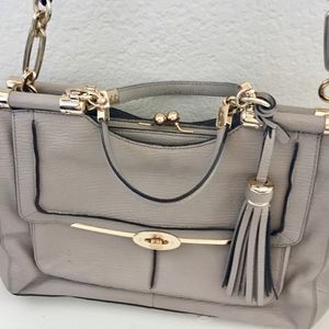 Mint Condition COACH women handbag